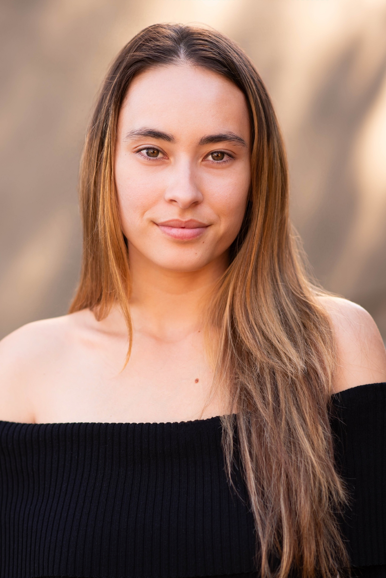 Hannah L headshot